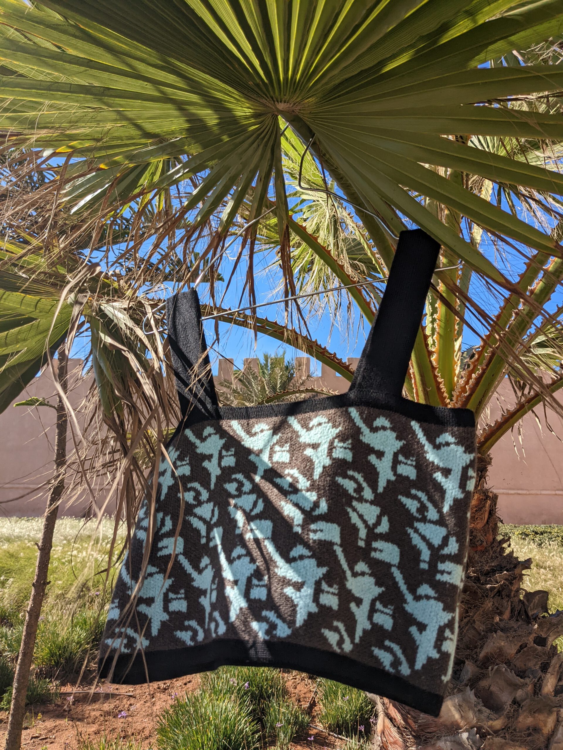 Top 'BOTTLE' b-b – Bild 3